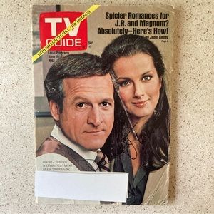 Daniel J. Travanti Signed TV Guide June 19 1982 / Label Attach - LI NY Edition